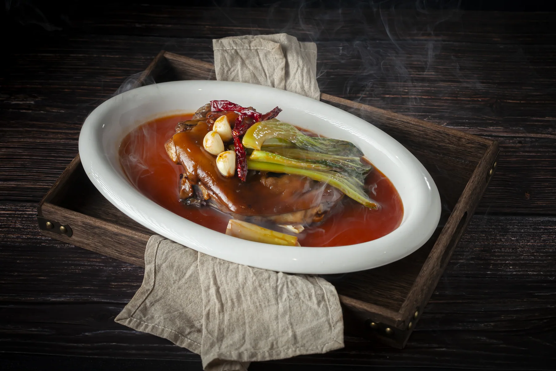 Braised Pork Knuckle with Spicy Mustard Green