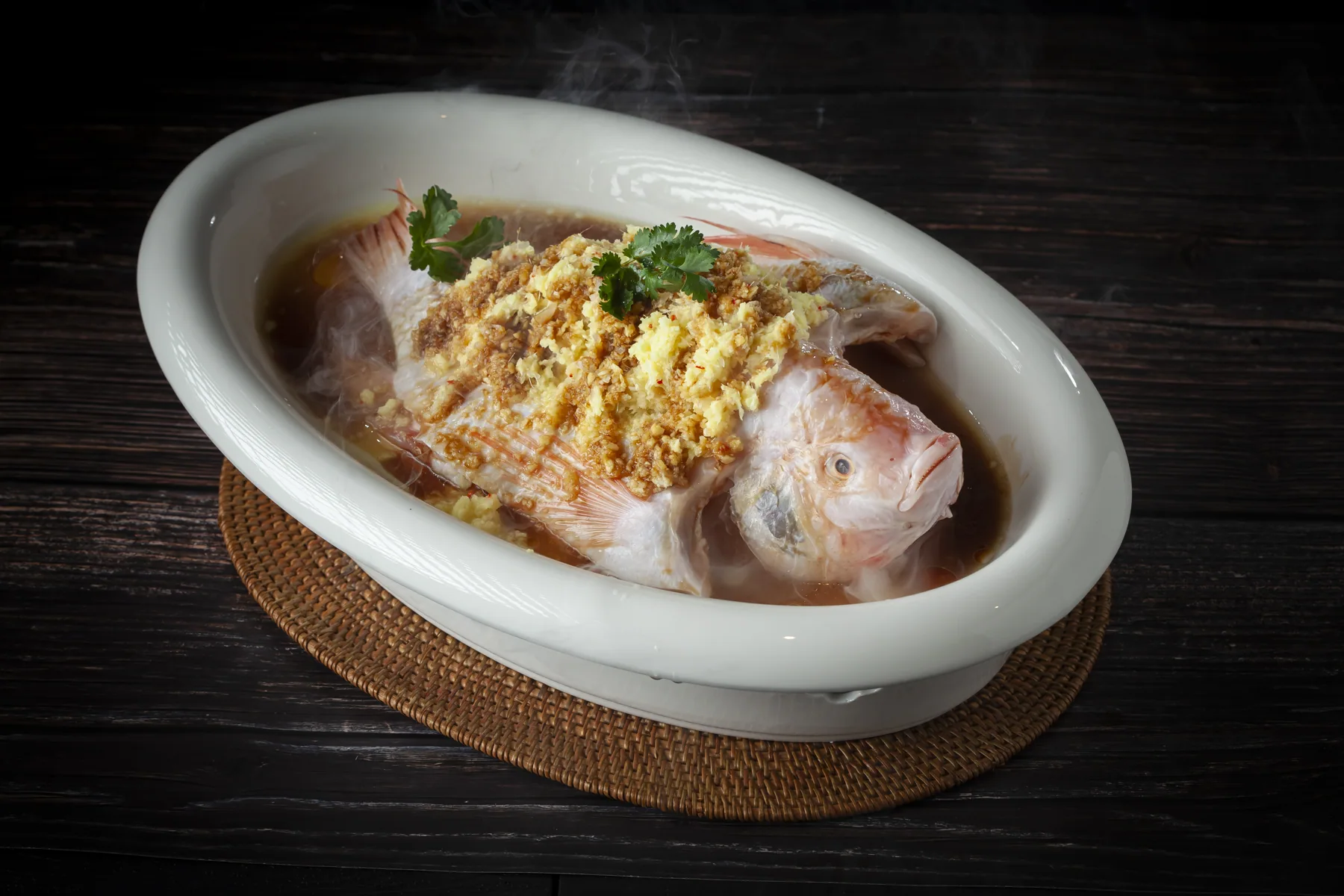 Garlic Sauce Steamed Fish